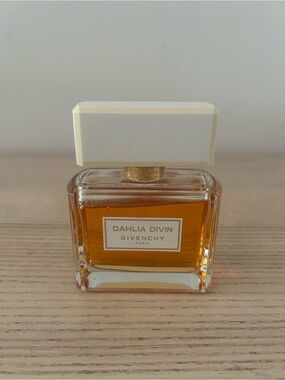 Givenchy Dahlia Divin Perfume 75mL